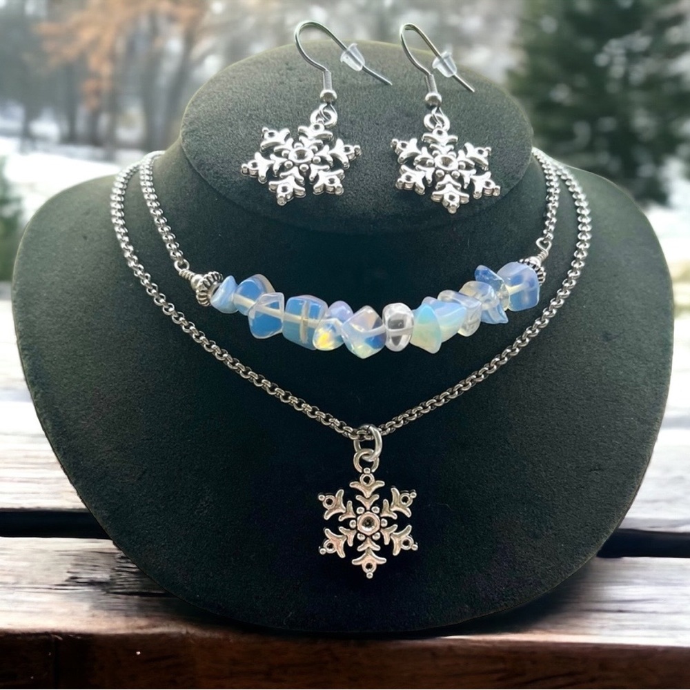 Set ! Iridescent opalite snowflake necklace + earrings winter xmas ice princess